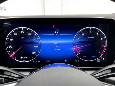Certified 2024 Mercedes-Benz GLC 300 image 23
