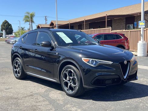 Used 2023 Alfa Romeo Stelvio Ti AWD/4WD image 29