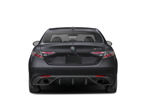Used 2025 Alfa Romeo Giulia RWD image 7