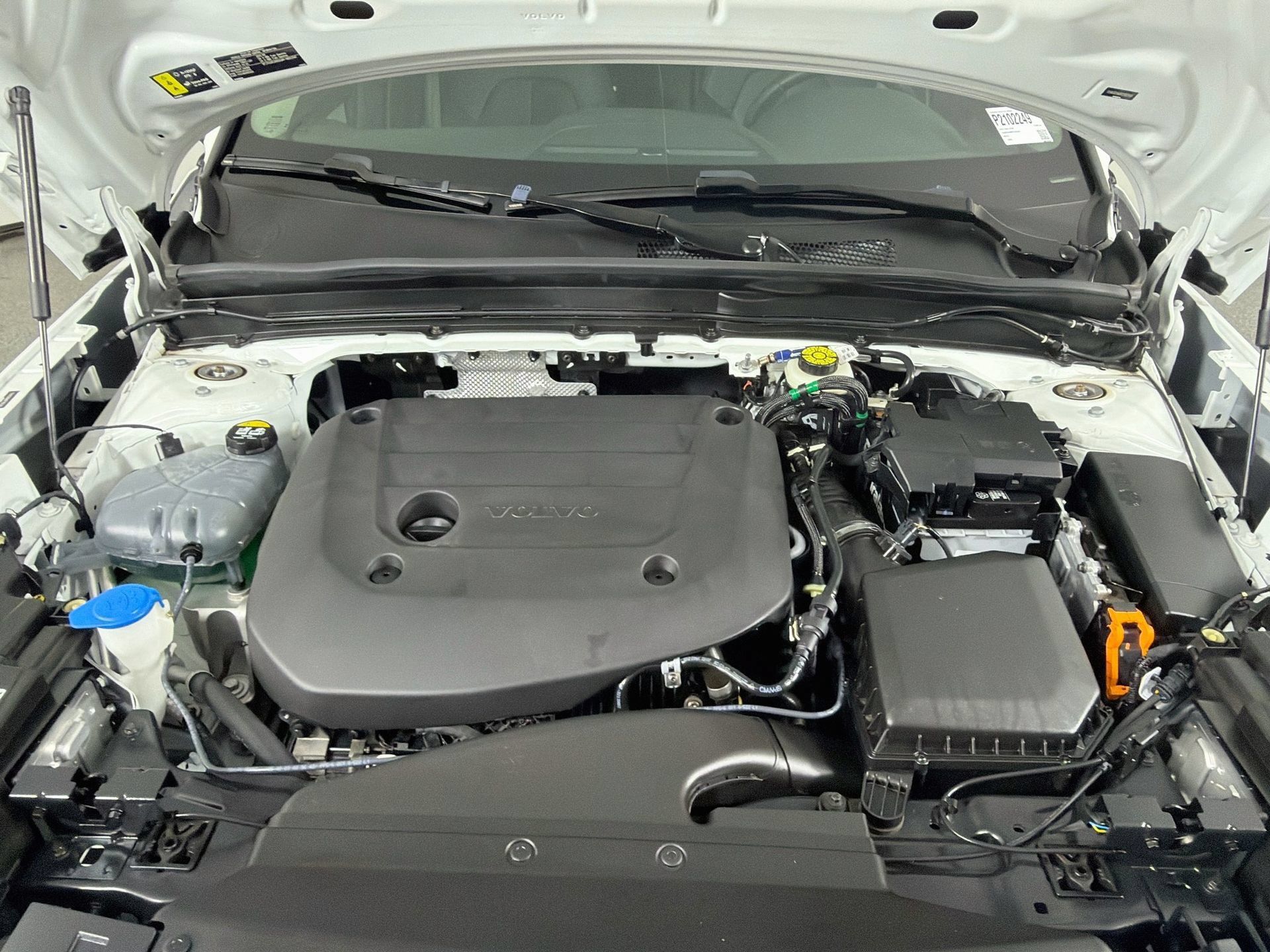Certified 2023 Volvo XC40 B4 Plus w/ Protection Package Premier FWD image 30