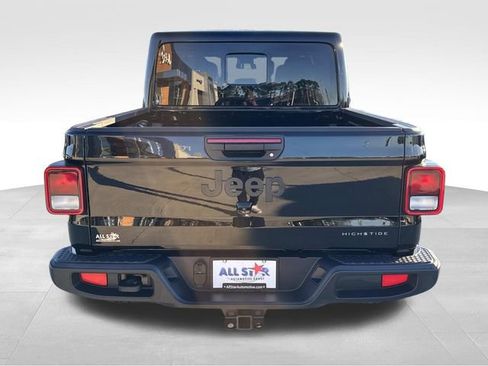 New 2025 Jeep Gladiator Sport image 7