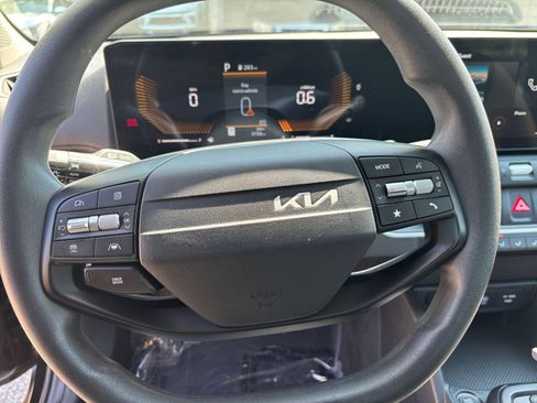 Used 2026 Kia K4 FWD image 24