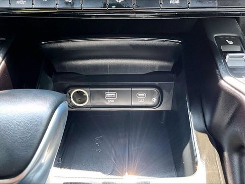 Used 2025 Kia Telluride SX Prestige X-Line AWD/4WD image 34