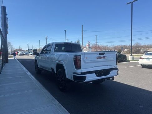 Used 2024 GMC Sierra 2500 AT4 w/ AT4 Premium Plus Package AWD/4WD image 5