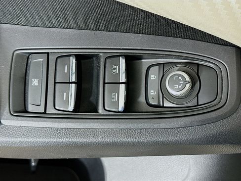 Used 2022 Subaru Ascent Premium w/ Convenience Package AWD/4WD image 15