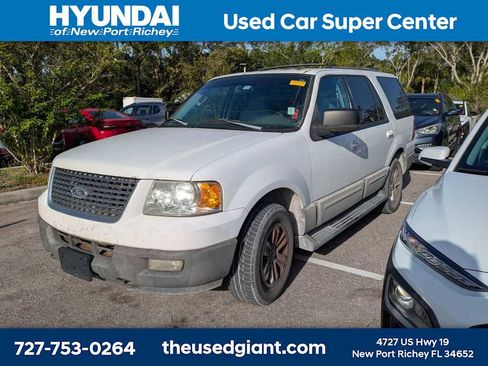 Used 2004 Ford Expedition XLT AWD/4WD image 1