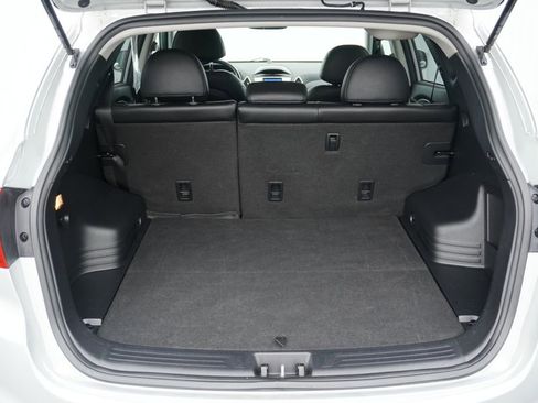 Used 2012 Hyundai Tucson GLS image 9