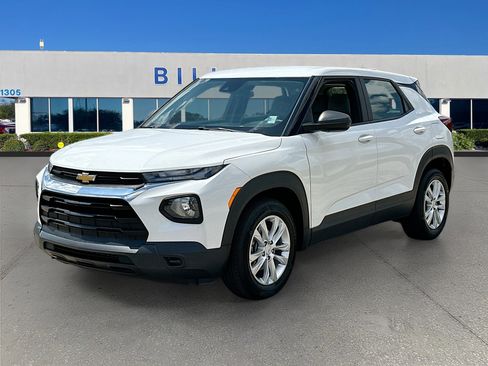 Used 2022 Chevrolet TrailBlazer LS FWD image 3