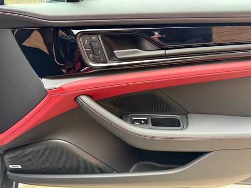 New 2026 Porsche Panamera 4 image 21