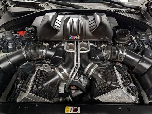 Used 2014 BMW M5 Base image 30