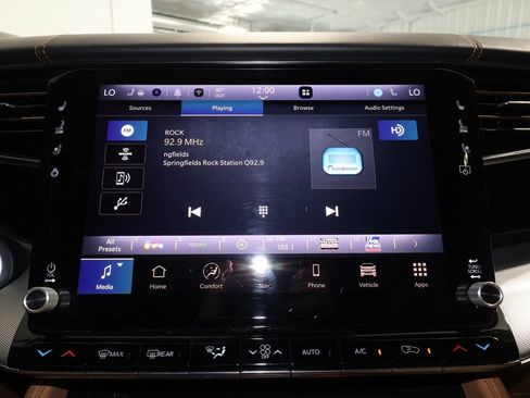 Used 2022 Jeep Grand Wagoneer Series III w/ Flexible Seating Group AWD/4WD image 12