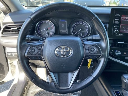 Used 2023 Toyota Camry SE image 28