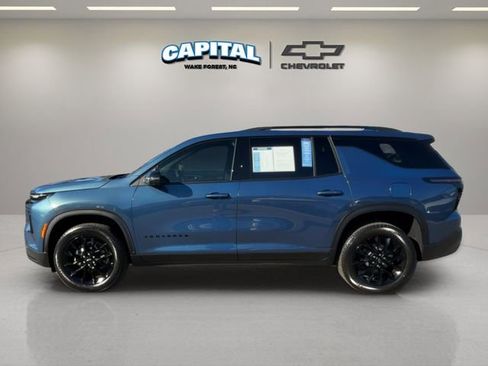 Certified 2026 Chevrolet Traverse LT w/ Midnight/Sport Edition image 2