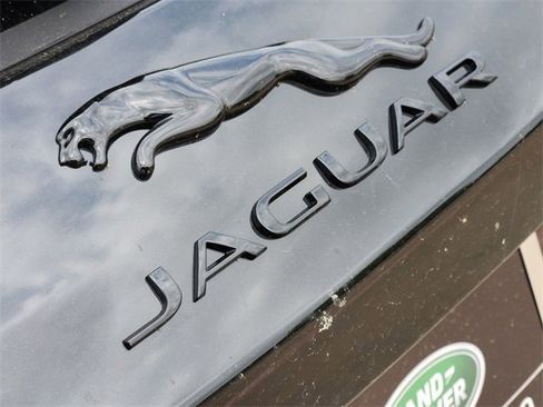 Used 2026 Jaguar F-PACE R-Dynamic S image 9