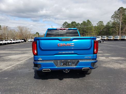 Used 2022 GMC Sierra 1500 AT4 w/ AT4 Premium Package image 8