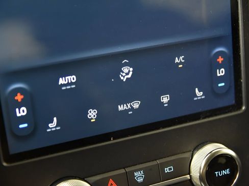 Used 2024 Ford Edge SEL AWD/4WD image 27