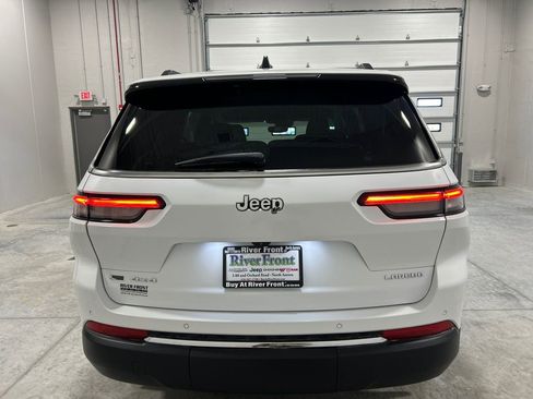 Used 2022 Jeep Grand Cherokee L Laredo w/ Luxury Tech Group I image 7