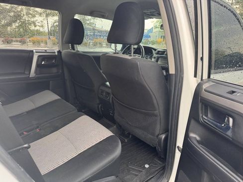 Used 2019 Toyota 4Runner SR5 AWD/4WD image 15