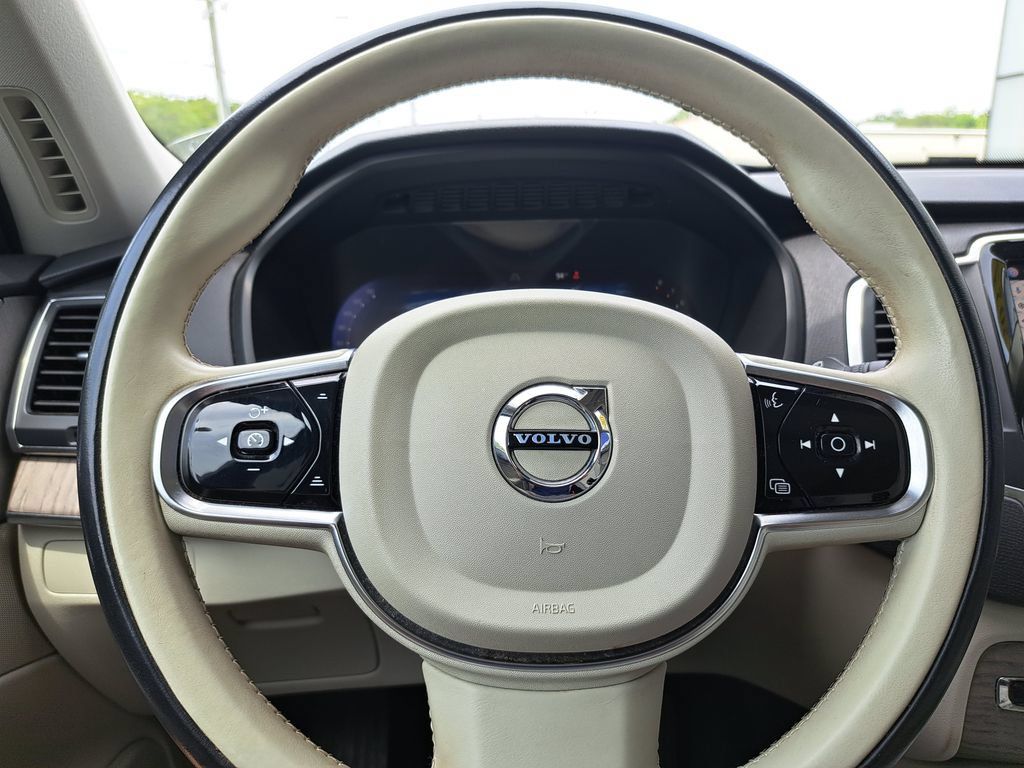 Used 2023 Volvo XC90 B6 Core w/ Climate Package AWD/4WD image 10