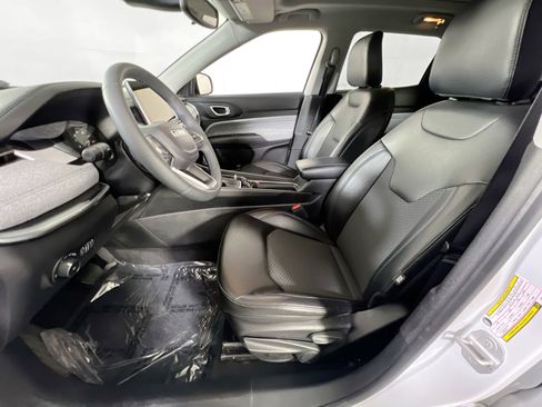 Used 2022 Jeep Compass Latitude w/ Sun and Sound Group image 20