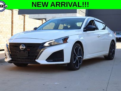 Used 2024 Nissan Altima 2.5 SR