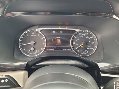 Used 2024 Nissan Pathfinder SV image 24