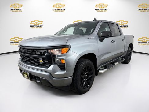 Used 2024 Chevrolet Silverado 1500 Custom RWD image 3