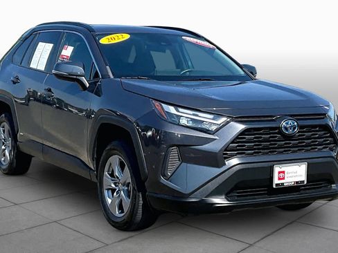 Certified 2022 Toyota RAV4 XLE w/ Convenience Package AWD/4WD image 2