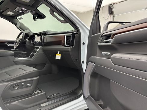 New 2026 GMC Sierra 1500 Denali w/ Denali Reserve Package AWD/4WD image 34