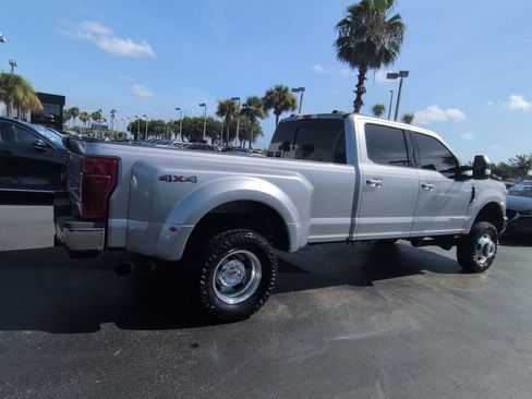 Used 2021 Ford F350 Lariat AWD/4WD image 4