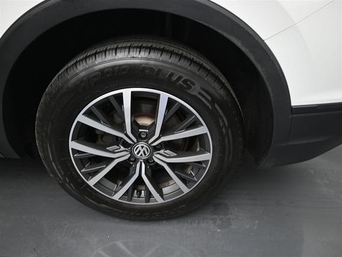 Used 2021 Volkswagen Tiguan S image 20