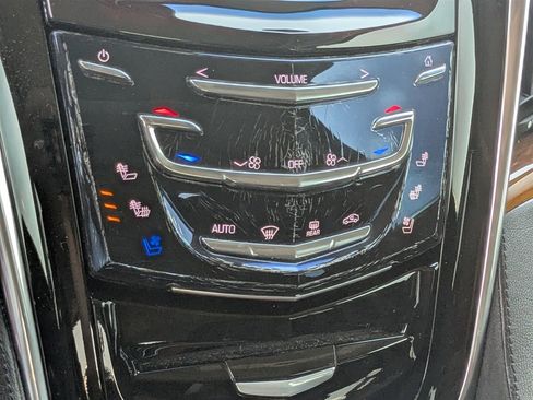 Used 2017 Cadillac Escalade Luxury image 25