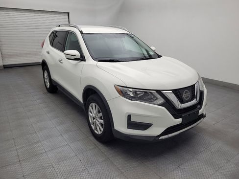 Used 2017 Nissan Rogue SV AWD/4WD image 13