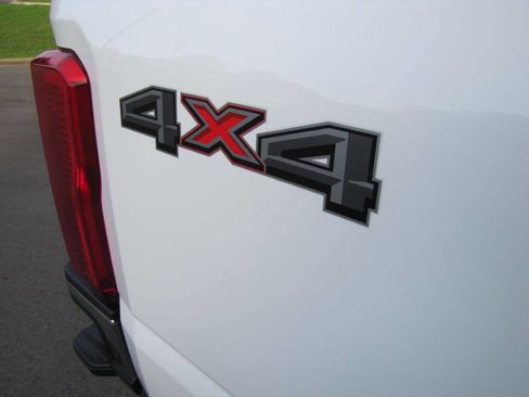 Used 2024 Ford F250 XL w/ XL Chrome Package AWD/4WD image 30