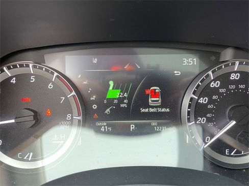 Used 2023 Toyota Highlander XLE image 34