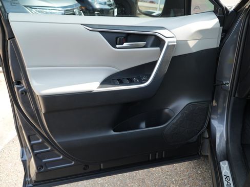 Used 2025 Toyota RAV4 XLE Premium image 13