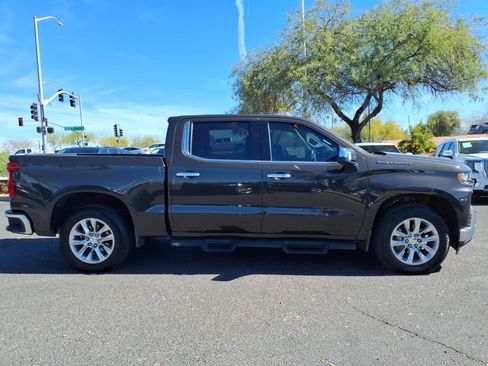 Used 2021 Chevrolet Silverado 1500 LTZ w/ LTZ Convenience Package II AWD/4WD image 4