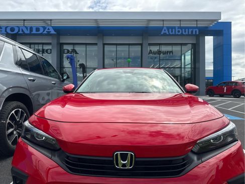 Used 2024 Honda Civic EX image 7