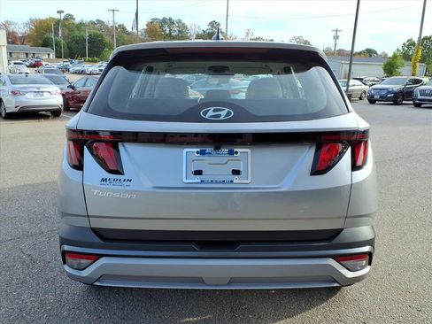 New 2026 Hyundai Tucson SE image 4