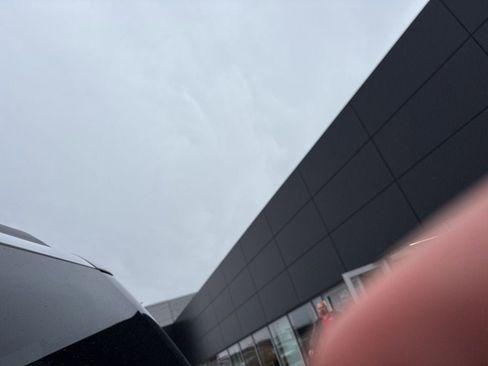 Used 2017 GMC Yukon XL SLT w/ Open Road Package image 45