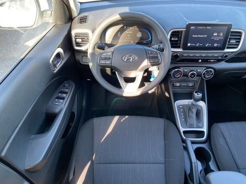 New 2026 Hyundai Venue SE image 29