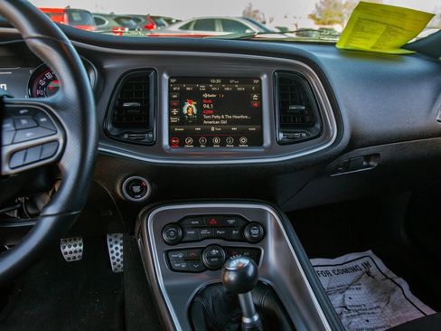 Used 2022 Dodge Challenger R/T w/ Blacktop Package image 15