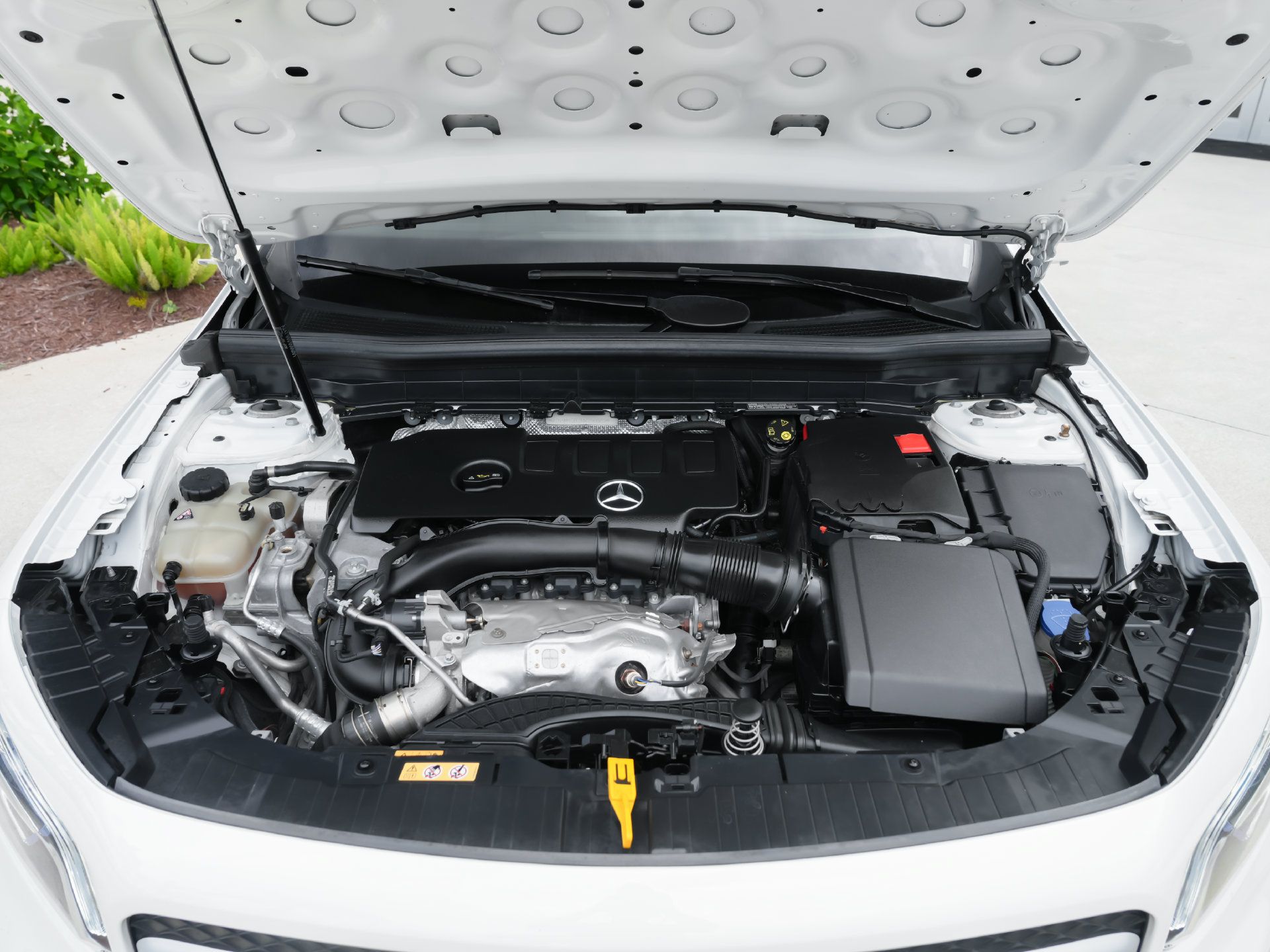 Used 2022 Mercedes-Benz GLB 250 image 44
