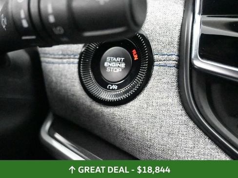 Used 2024 Jeep Compass Latitude image 42