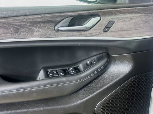 Used 2024 Jeep Grand Cherokee L Limited w/ Luxury Tech Group II image 20