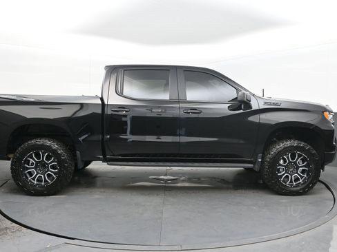Used 2023 Chevrolet Silverado 1500 RST w/ Z71 Off-Road Package image 10