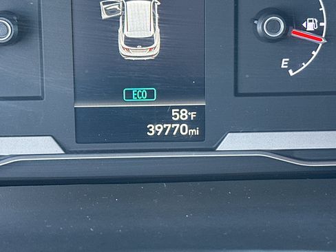 Used 2024 Hyundai Tucson SEL image 16