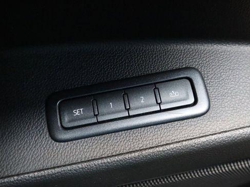 Used 2018 Chevrolet Tahoe Premier image 20