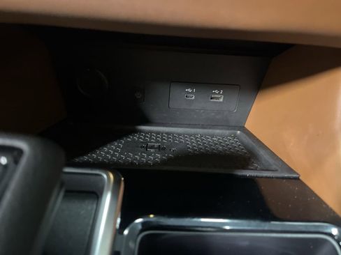 Used 2024 Nissan Pathfinder Platinum image 36