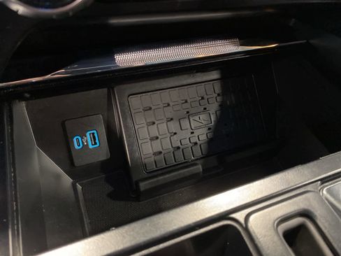 Certified 2023 Ford F150 Lariat w/ Equipment Group 502A High image 26